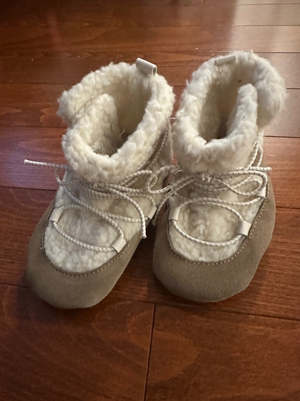 Robeez Soft Sole Fleece-Lined Winter Booties